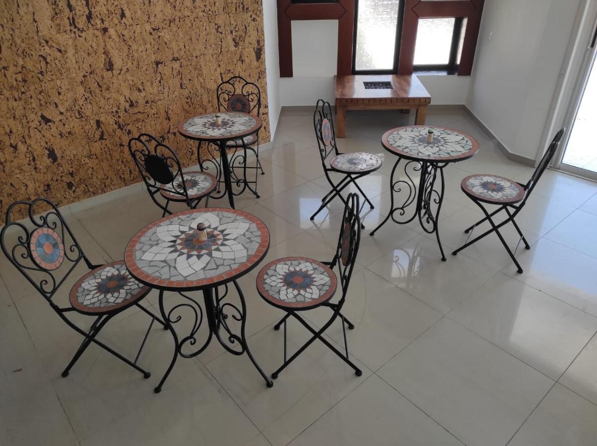 Guest House "Villa Klara Eilat" Heated Pool And Sauna All Year Round المظهر الخارجي الصورة