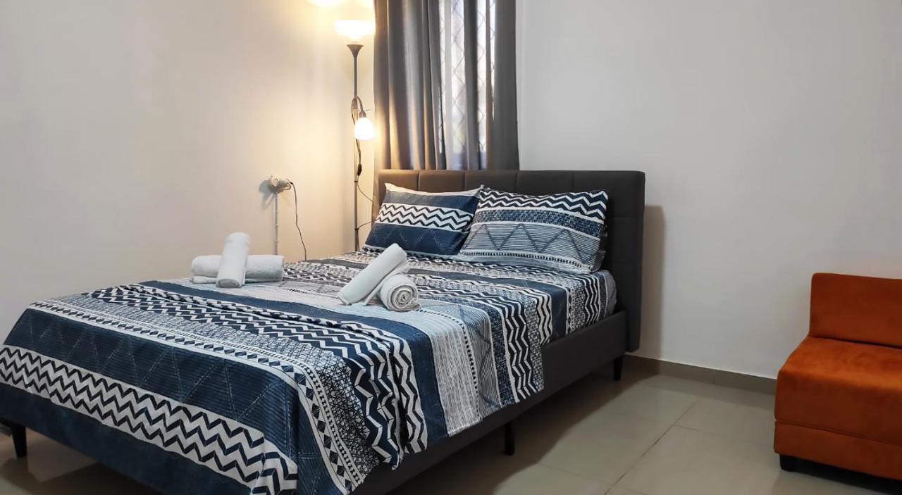 Guest House "Villa Klara Eilat" Heated Pool And Sauna All Year Round المظهر الخارجي الصورة