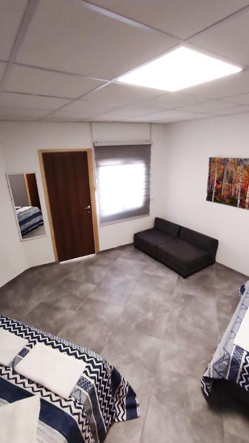 Guest House "Villa Klara Eilat" Heated Pool And Sauna All Year Round المظهر الخارجي الصورة
